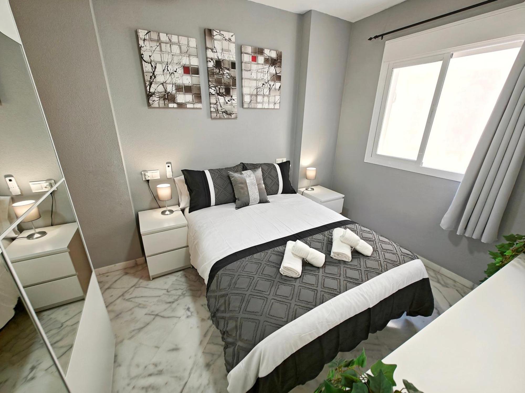 Moderno Piso Centrico 3 Habitaciones Junto Al Mar Естепона Екстериор снимка