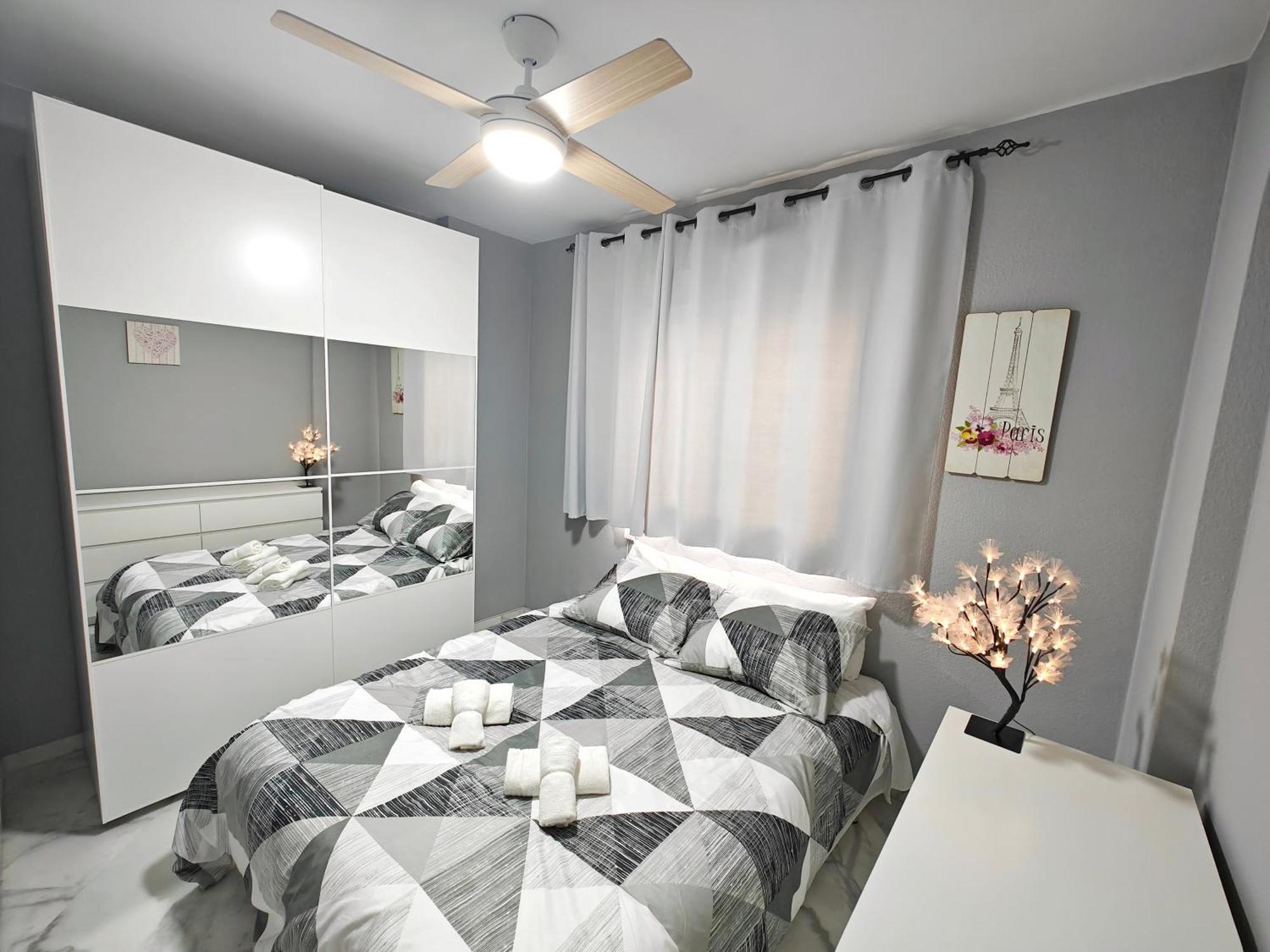 Moderno Piso Centrico 3 Habitaciones Junto Al Mar Естепона Екстериор снимка