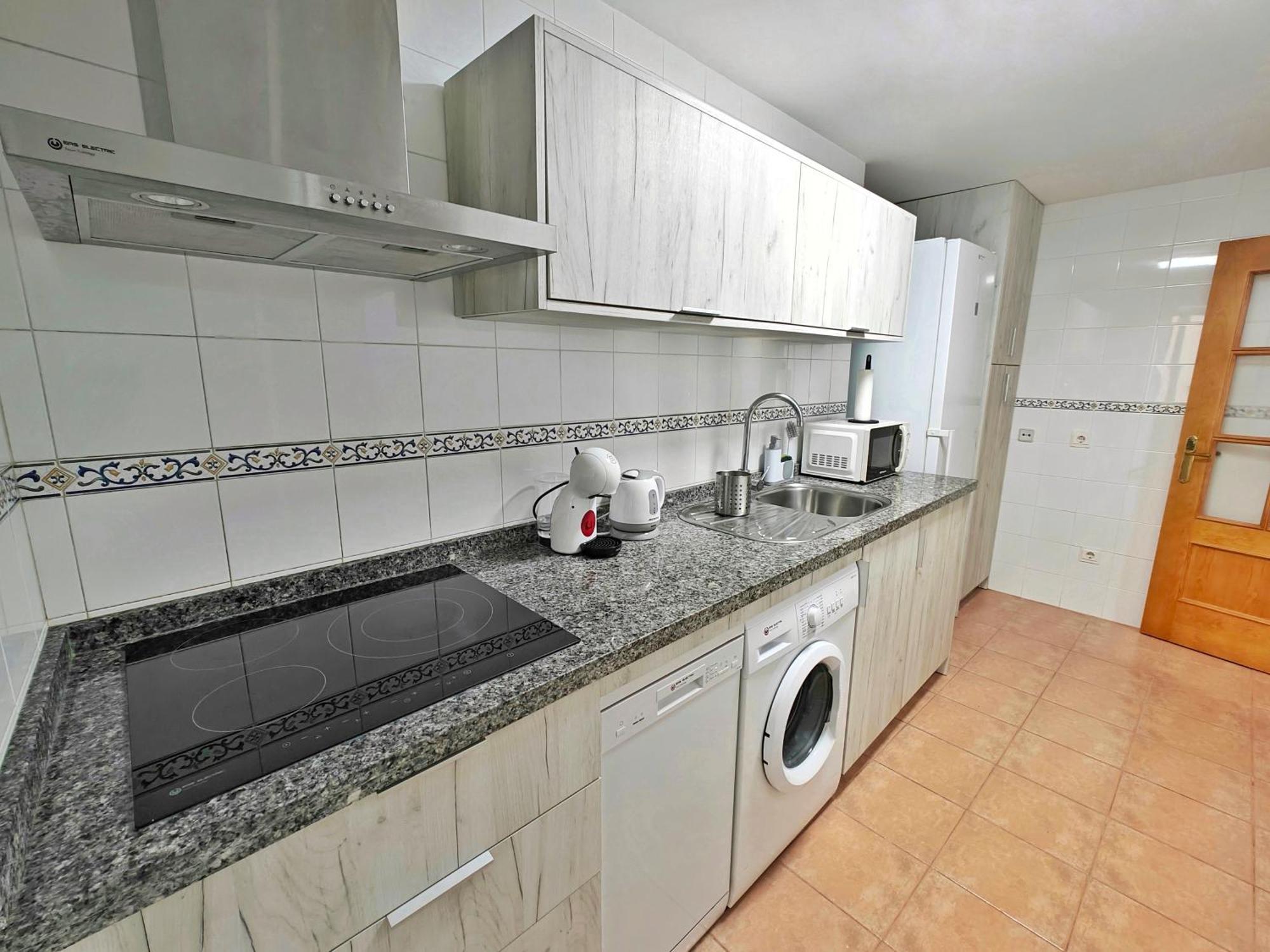 Moderno Piso Centrico 3 Habitaciones Junto Al Mar Естепона Екстериор снимка